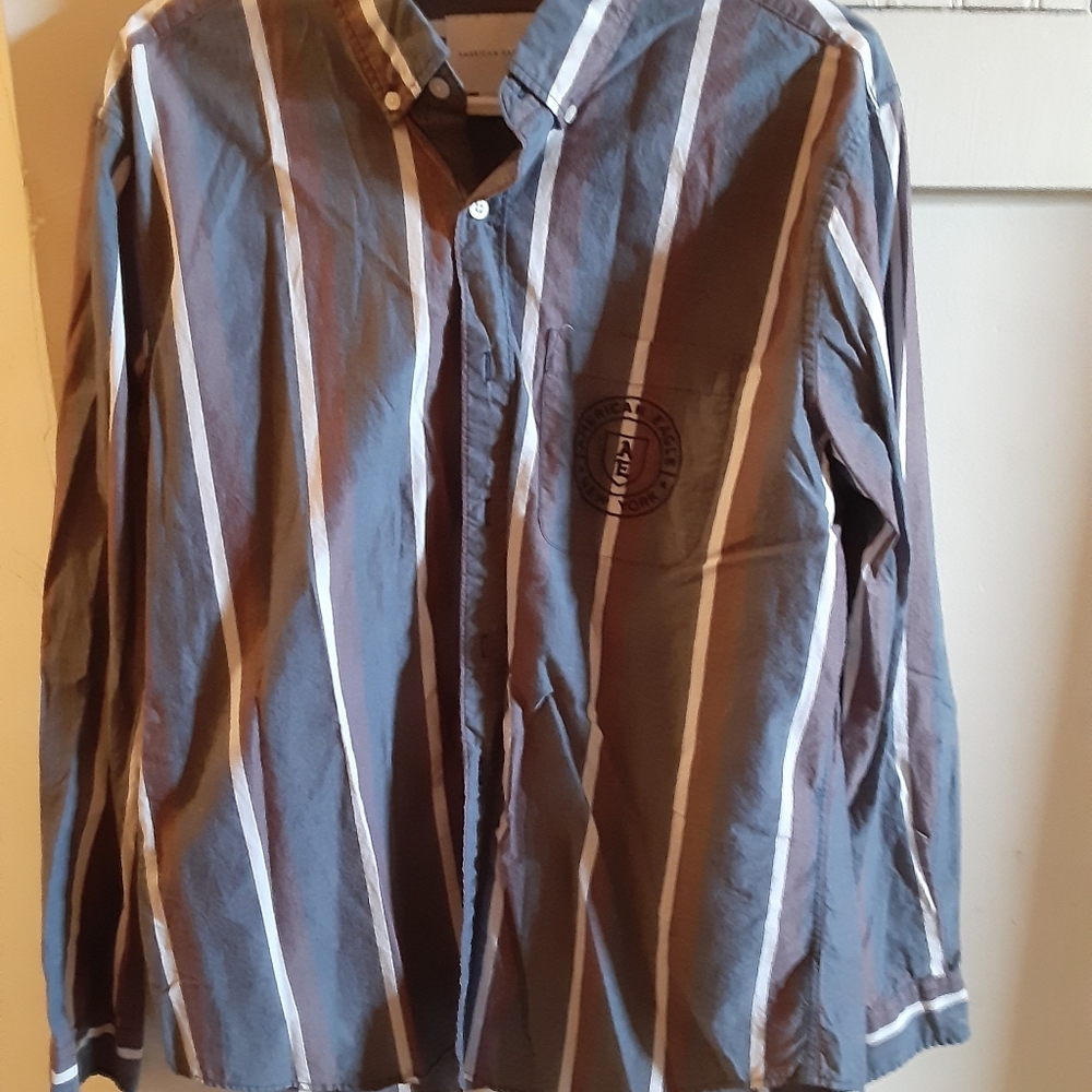 American Eagle button down shirt
